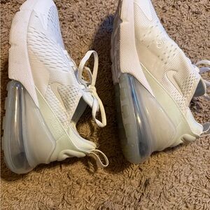 Nike Air Max White Sneakers 270